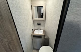 2024 CrossRoads RV Zinger ZR333DB