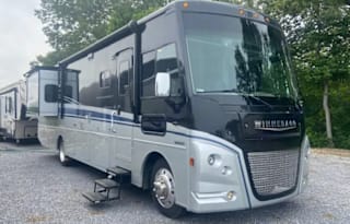ADVENTURER AWAITS! Winnebago Adventurer 35F Class!