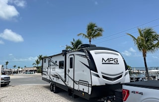 T & K's Family Approved Paradise RV Rental