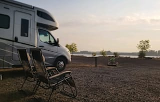 Great 4 Season Family RV w/ Slide-Out, Solar & Gen