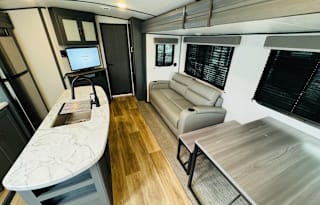 Travel Trailer - 2 Slide Out Bullet 330BHS (4106)