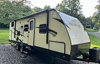 2017 Kodiak Express Ultralite 255BHSL