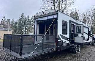 2022 Heartland Fuel 305 Toy Hauler