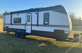 Discover the Outdoors in our 22' 262 Keystone