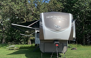 2020 Jayco North Point 377RLBH