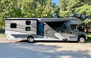 2018 Renegade Valencia 38BB