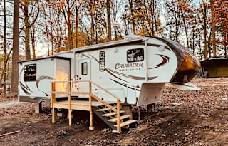 Cozy RV on Horse Farm