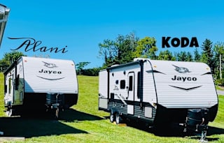 "ALANI"  is a 2017 Jayco Jay Flight