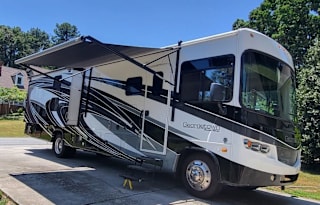 Perfect for Families! 38' Forest River Georgetown