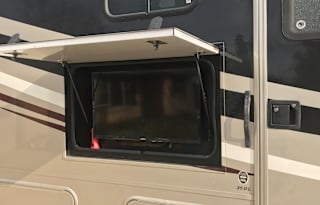 2013 Coachman Mirada 38 ft