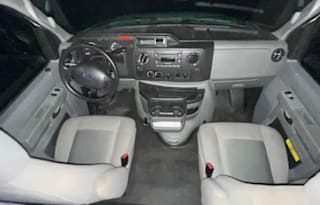 2016 Thor Majestic 28' Motorhome - Class C RV