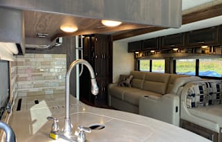 2018 Coachmen RV Mirada 35LS