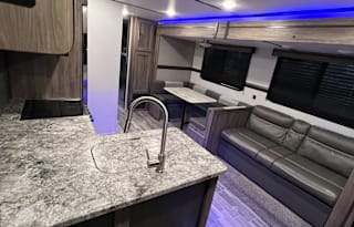 2020 CrossRoads RV Zinger ZR340BH