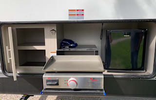 Comfortable and Clean Family RV Rental