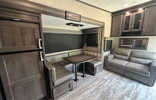 Leota - 2021 Grand Design Reflection