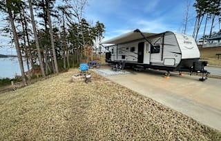 Adventure Awaits! Cozy Jayco Camper Ready for You