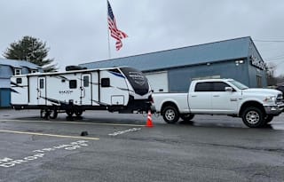2021 Shadow Cruiser 325BHS
