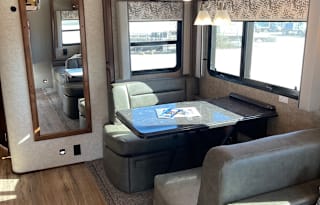 2022 Renegade Renegade Motorcoach 40vbh SUPER C
