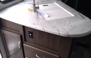 2021 Keystone - Sleeps 8-9