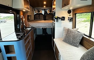Offgrid 2021 Mercedes sprinter