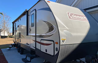 2020 Dutchmen Coleman Light 2605RL