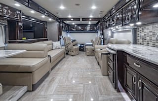 2019 Thor Motor Coach Aria 3901