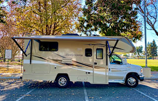 Beautiful Winnebago Minnie Winnie 22feet