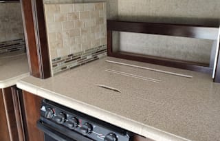 2017 Thor Motor Coach Miramar 34.3