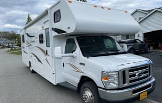 2012 Winnebago Chalet WF231CR