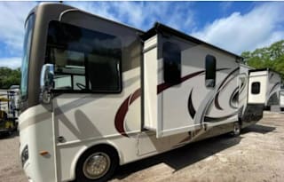 2018 Thor Motor Coach Hurricane 34P