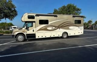 2020 NeXus RV Wraith 34W Super C