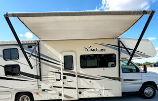 Luxury 2020 32' Coachman Freelander Bunk House