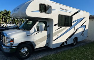 2022 Thor Motor Coach Freedom Elite 22FE
