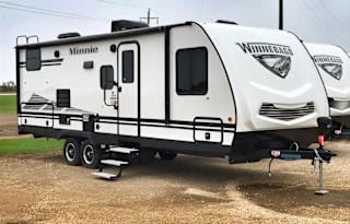 2018 Winnebago Industries Towables Minnie 2500 RL