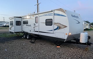 2011 Keystone RV Outback 295RE