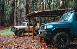 Fully Decked Lifted 4WD Blue FJ Cruiser!