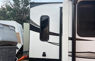 2022 Keystone RV Cougar Half-Ton 29RLSWE