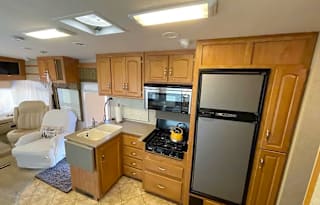 A Beautiful Cozy Motorhome for the Family