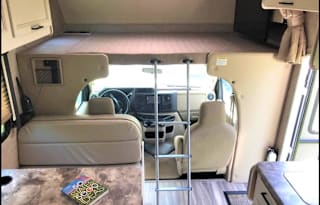 "Living the Dream" 2021 Thor Four Winds 22E