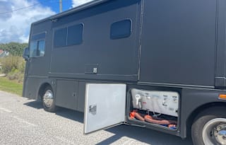 NEW CUSTOM RV, Easy to drive AC comfortable Bed - GREAT MARKETING TOOL