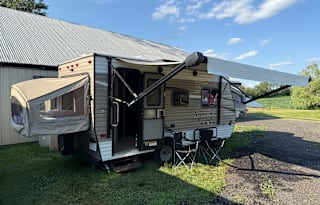 Incredible Family Friendly Trailer Camper