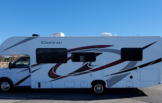 2022 Thor Motor Coach Chateau 28A