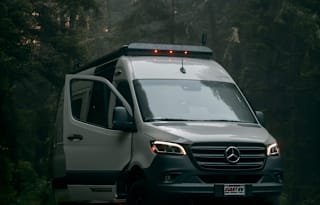 Explore Beyond Boundaries | 4x4 | Pet Friendly