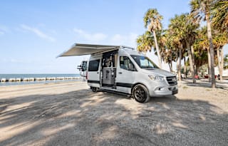 New 2023 Thor Sanctuary Model 19P Luxury RV Rental