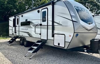 Jeff and Jen's Cougars Den II