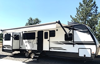 Luxury family camping