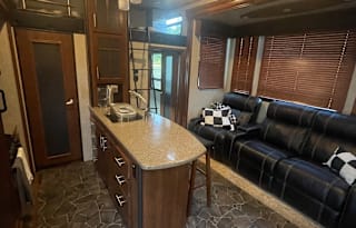 Keystone RV Fuzion 342