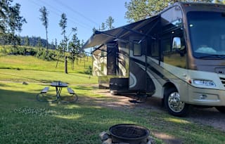 "Mo" fun- 2015 Coachmen Encounter 36BH(Bunk House)