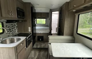 2024 Gulf Stream RV Conquest Class C 6237LE