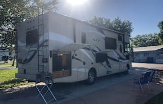 2017 Thor Motor Coach ACE 1